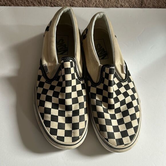 Classic slip on checker vans - Picture 1 of 9